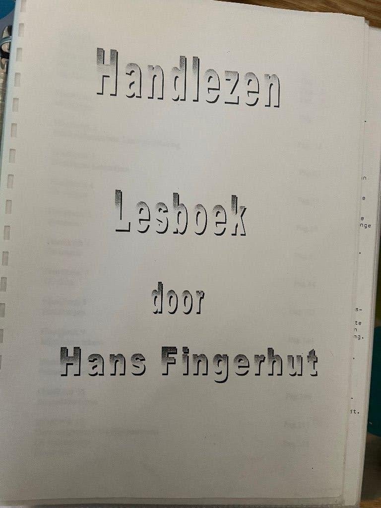 map met Handlezen lesboek door Hans Fingerhut, Boeken, Verzenden, Zo goed als nieuw, Hans Fingerhut
