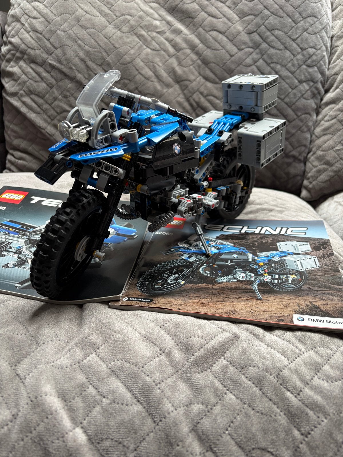 LEGO Technic BMW R 1200 GS Adventure (42063), Ophalen of Verzenden, Zo goed als nieuw, Overige merken