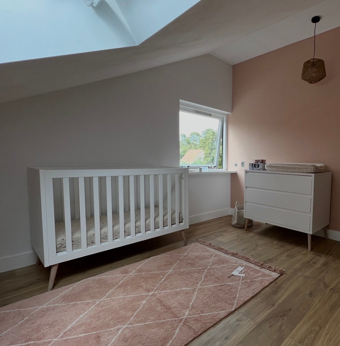 Complete babykamer: Ledikant, commode, matras & beddengoed, Gebruikt, 70 tot 85 cm, Matras, 140 tot 160 cm