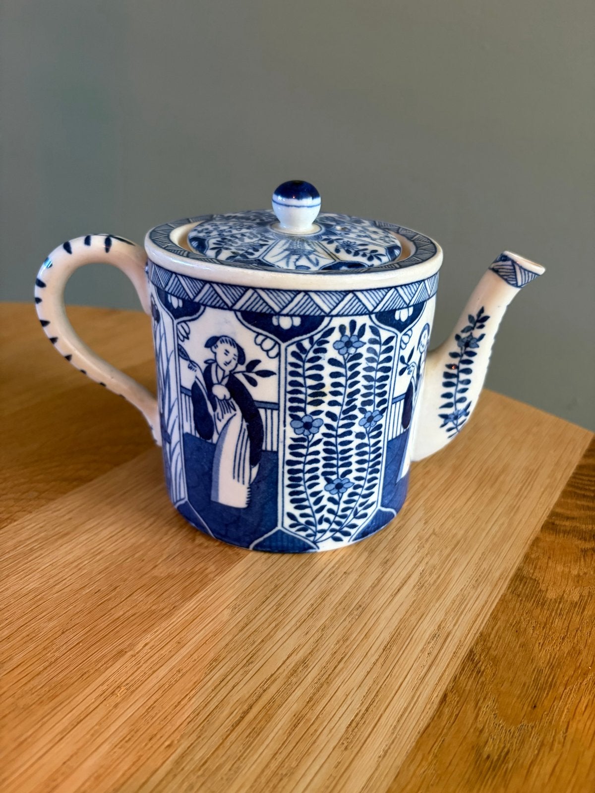 Kleine theepot in klassiek blauw-wit Lange Lijs decor, Ophalen