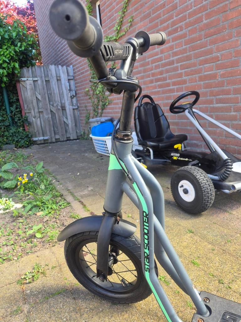 Kindersteps STAR SCOOTER autoped 12/10 inch, z.g.a.n., Ophalen of Verzenden, Zo goed als nieuw, Gewone step, STAR SCOOTER
