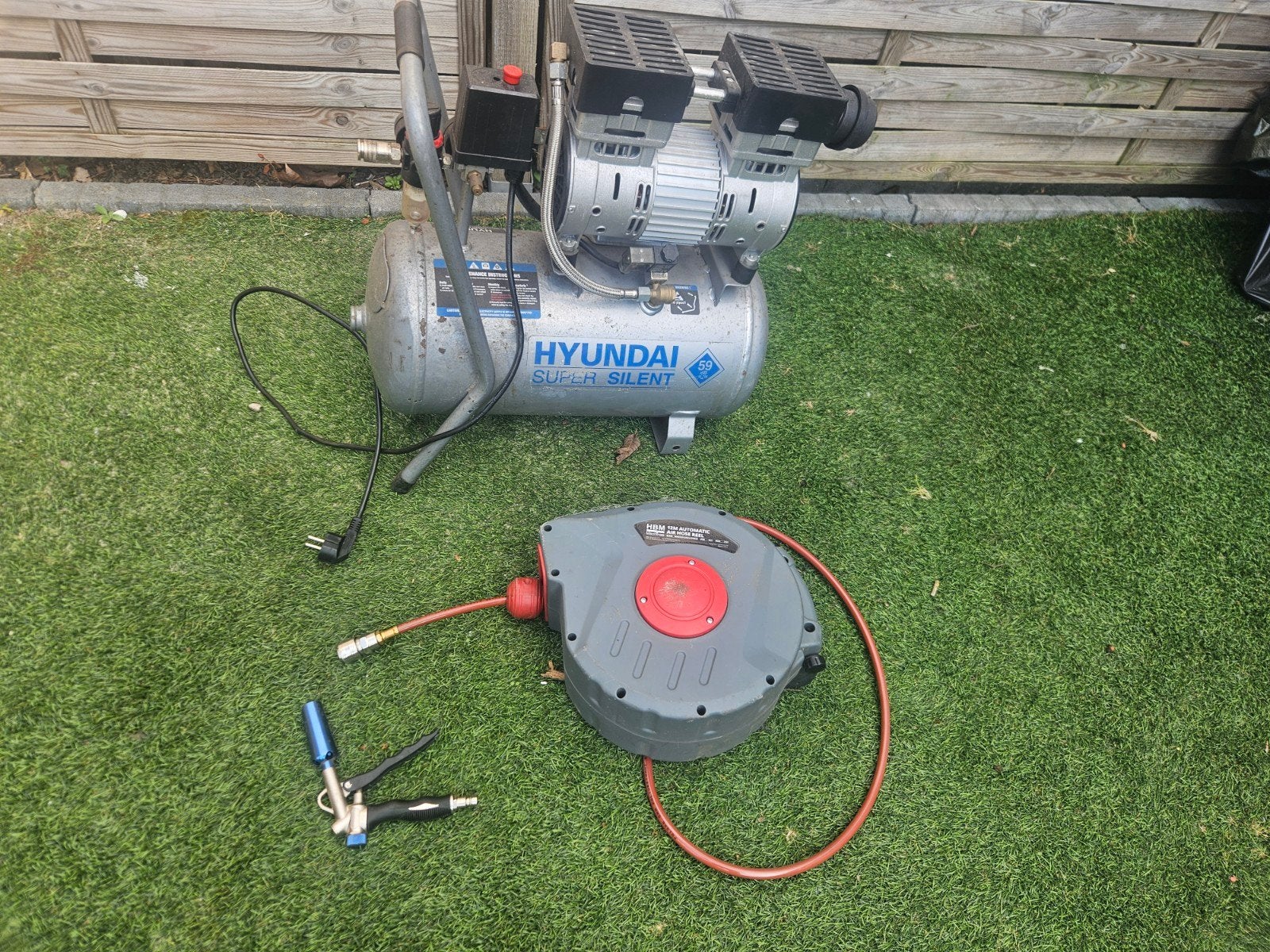 Compressor Super silent HBM, Minder dan 25 liter, Ophalen of Verzenden, Minder dan 200 liter/min