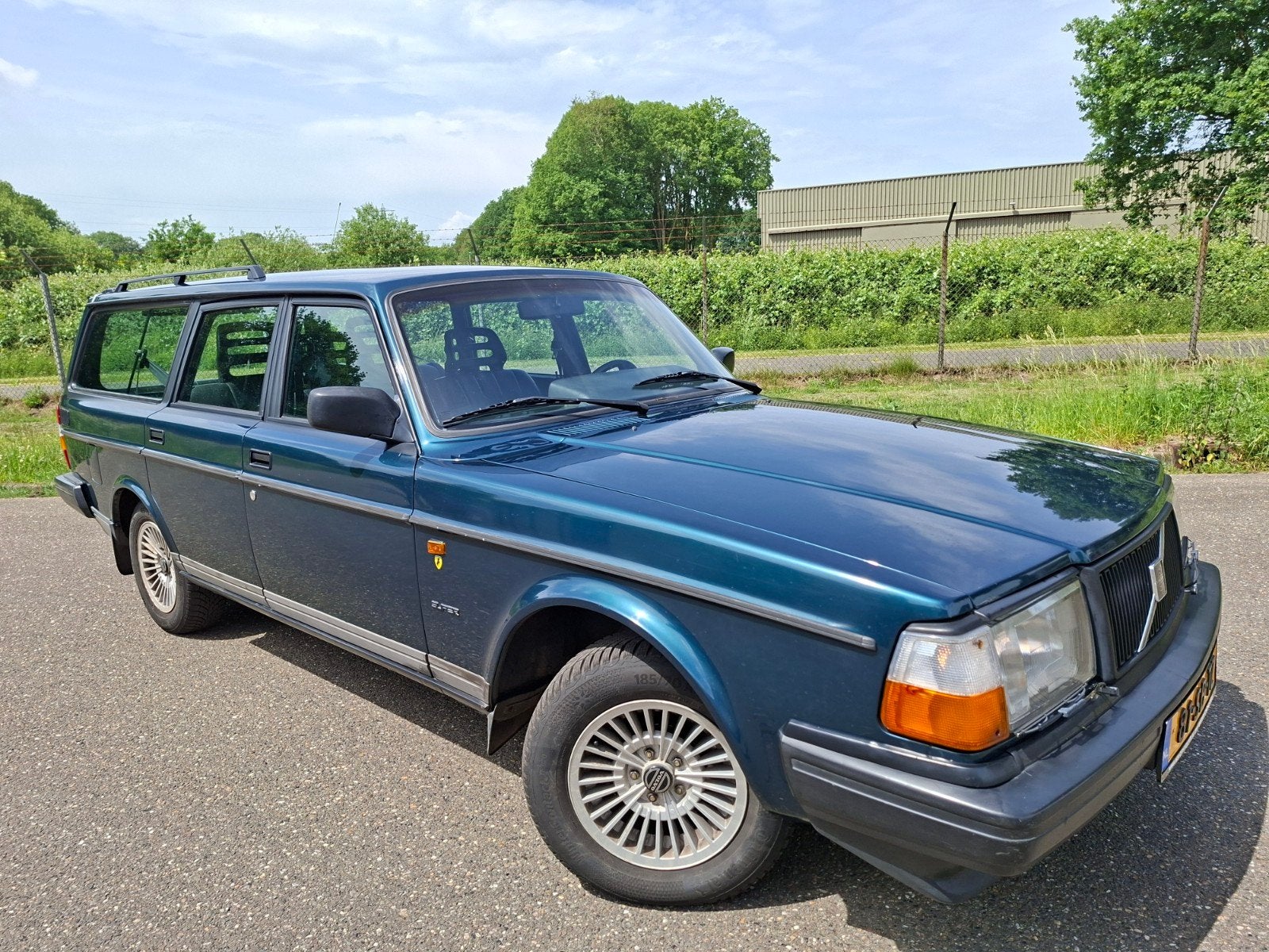 Volvo 240 SUPER POLAR / LEDER/AIRCO/4 x Electr. ramen !!, Auto's, 662 kg, Achterwielaandrijving, Zwart, 4 cilinders