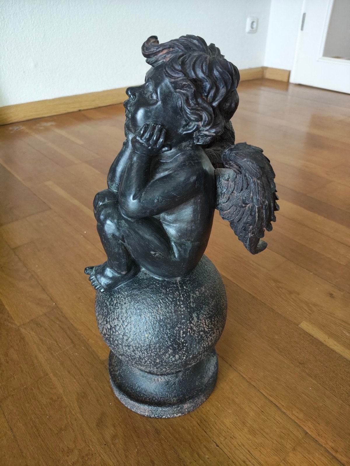 In prijs verlaagd Engel beeldje van kunststof, 30cm hoog, Ophalen