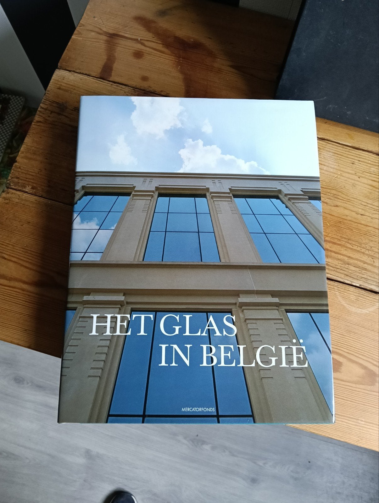 Het Glas in België - Kunstboek met slipcase, Boeken, Ophalen of Verzenden, Zo goed als nieuw, Overige onderwerpen, Onbekend