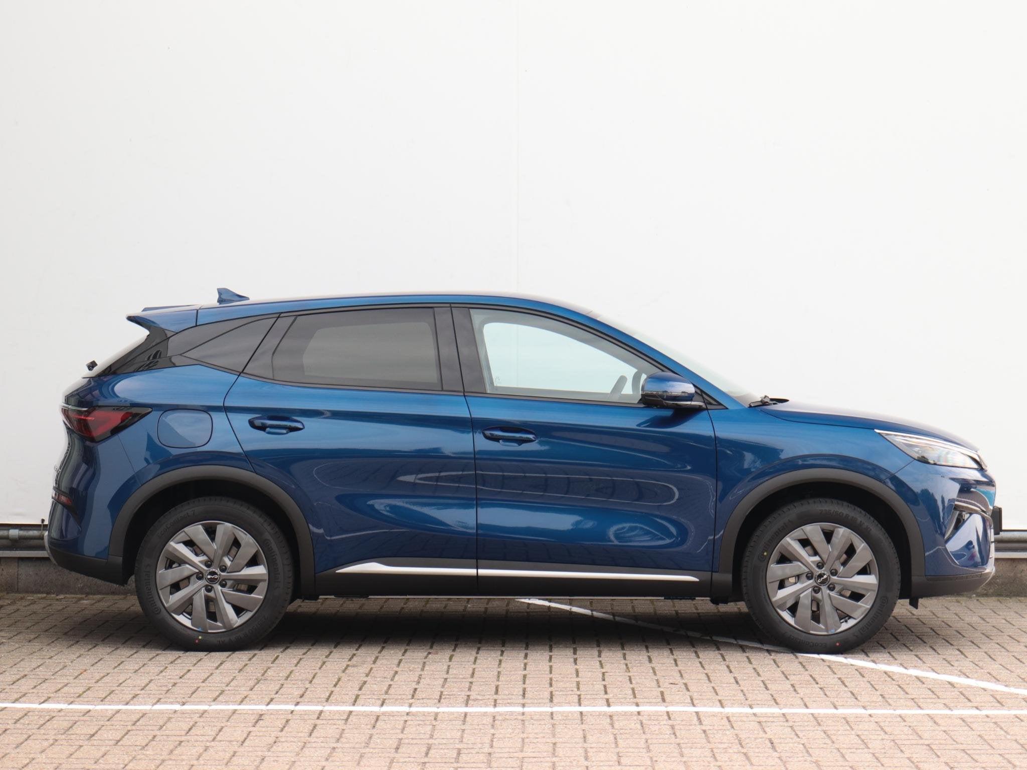BYD ATTO 3 EVO Design 74.8 kWh | Direct beschikbaar | 1500kg, Auto's, Automaat, 1780 kg, Achterwielaandrijving, Zwart
