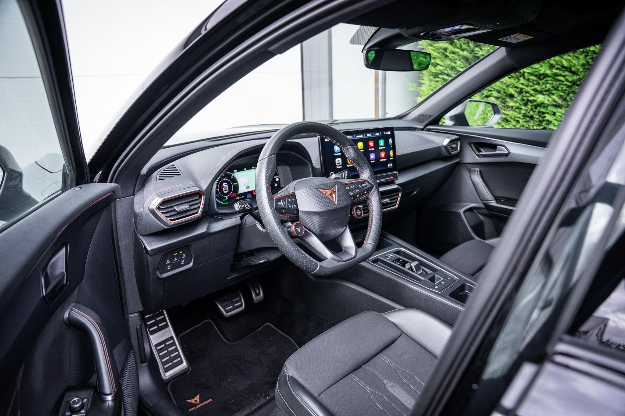 CUPRA Formentor 1.4 e-Hybrid 245pk VZ Copper Edition Pano|36, Auto's, Dealer onderhouden, Gebruikt, 4 cilinders, Formentor