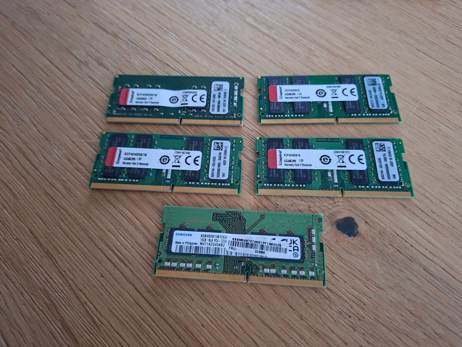 5 x 16Gb DDR4 Laptop geheugen - 3200Mhz/2600Mhz/2400Mhz !, Ophalen, DDR4, Zo goed als nieuw, 3200Mhz - 2600Mhz - 2400Mhz