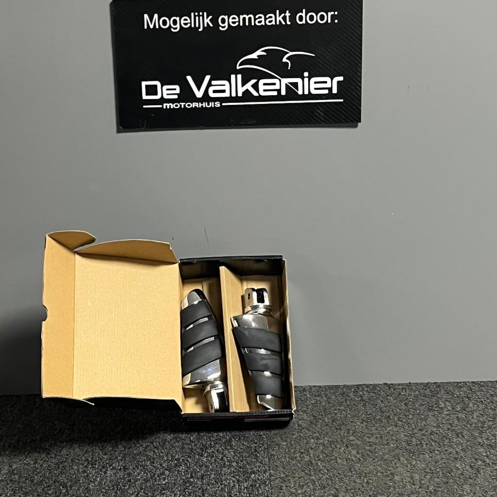 Voetsteunen Suzuki Intruder m(1)800, Ophalen of Verzenden, Nieuw