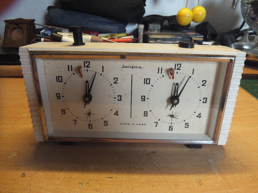 Vintage Schaakklok Jantar., Een of twee spelers, Ophalen of Verzenden, Gebruikt, Jantar