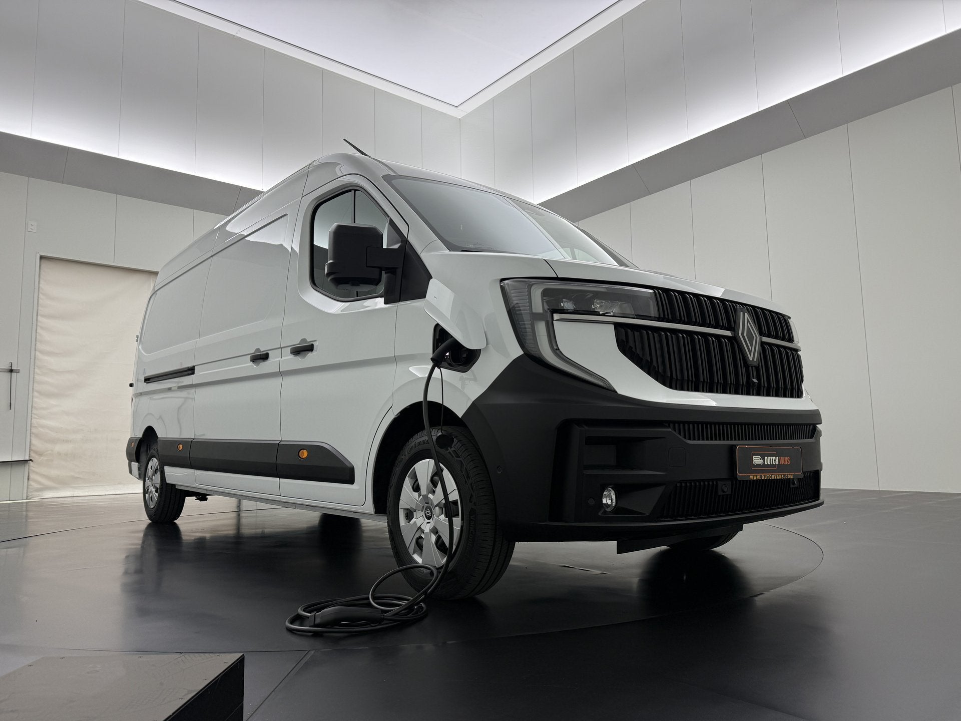 Renault Master E-Tech 87Kwh L3H2 | Zeer Compleet ! | Direct, Auto's, Automaat, Dealer onderhouden, Renault, Wit