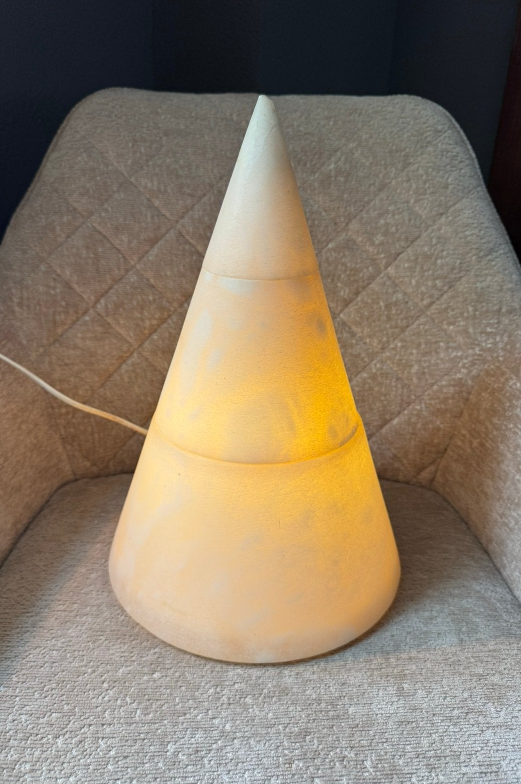 Vintage Piramide Albast Kegel Tafellamp Jaren 80, Overige typen, Gebruikt, Overige merken, Vintage
