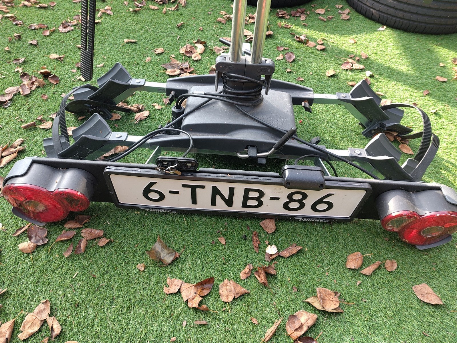 Twinny Load e-Carrier trekhaak fietsendrager, Auto diversen, Ophalen, Gebruikt, Brede banden, 2 fietsen
