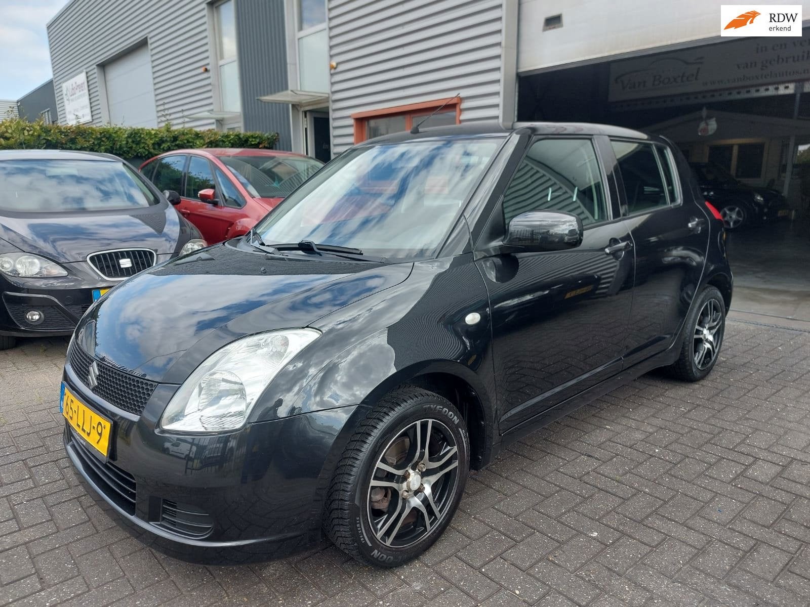 Suzuki Swift 1.3 GLS 5 deurs + geregelde airco, Auto's, Stof, 965 kg, 400 kg, Bedrijf