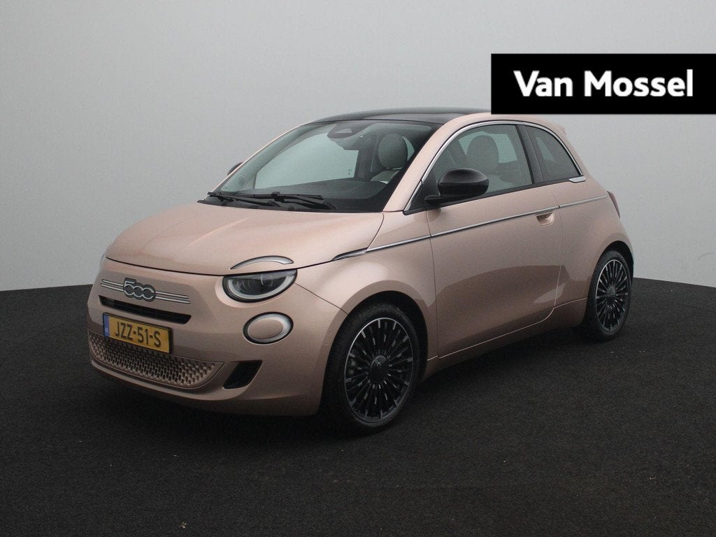 Fiat 500 1.0 Hybrid La Prima | 17"Lichtmetalen Velgen | Navi, Auto's, 12 maanden, Gebruikt, Euro 6, 4 stoelen