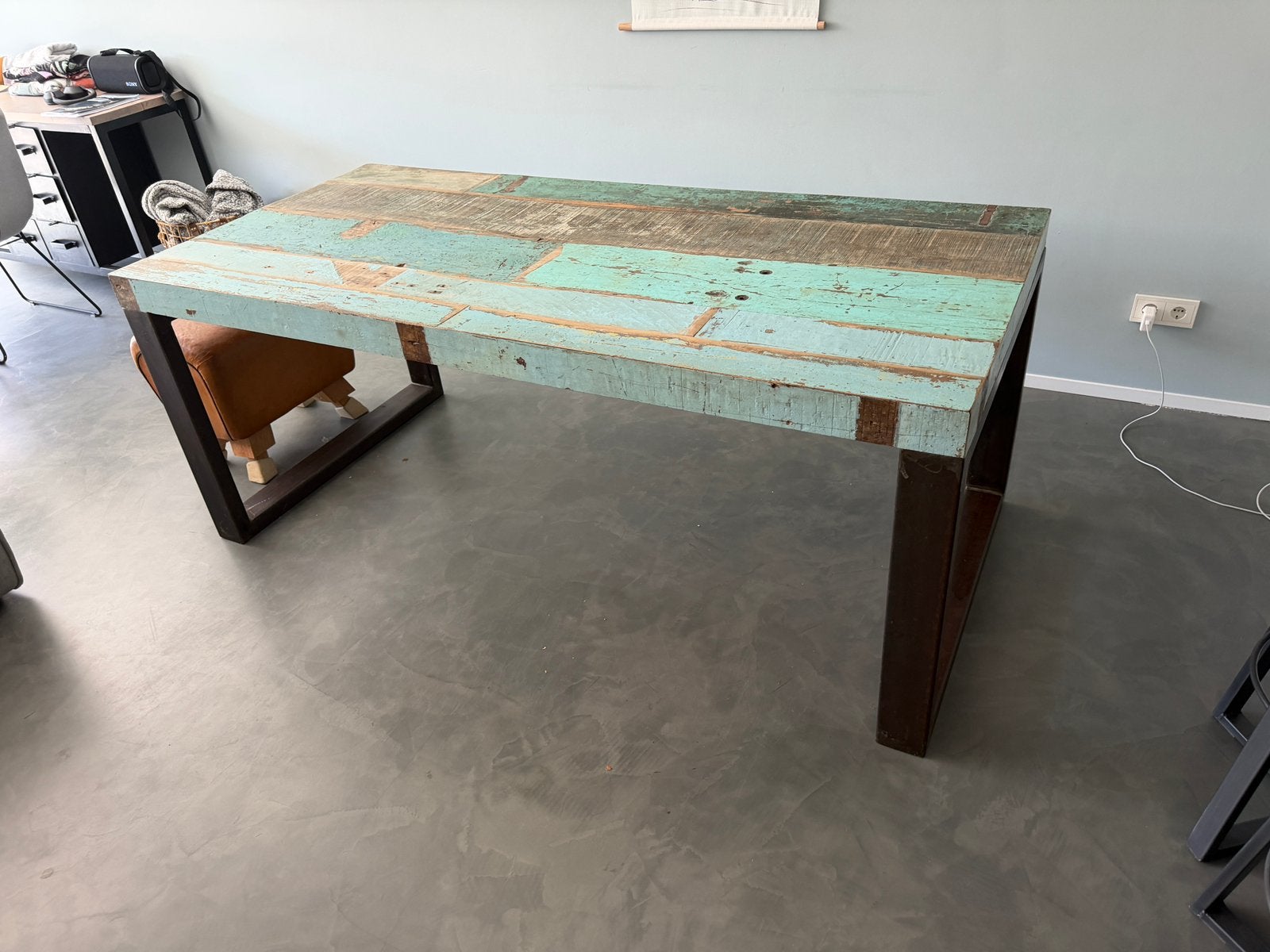 Te koop: unieke sloophouten tafel, Ophalen, 50 tot 100 cm, Zo goed als nieuw, Vijf personen of meer