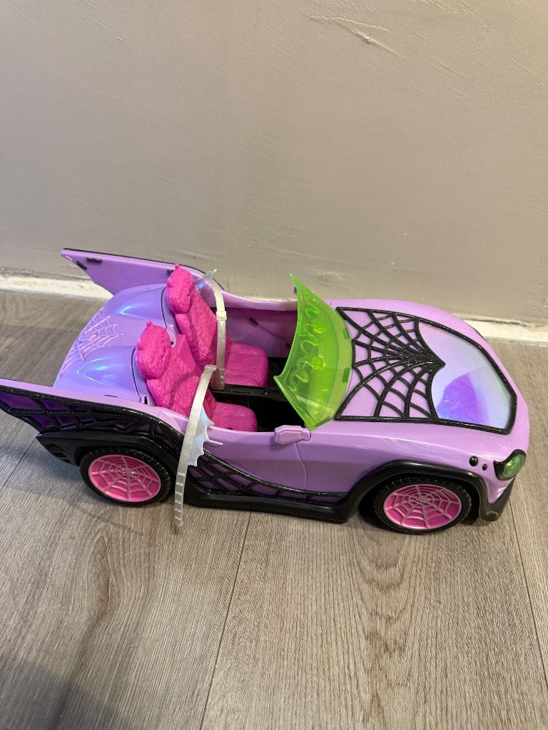 Monster high speelauto, Ophalen, Zo goed als nieuw, Pop