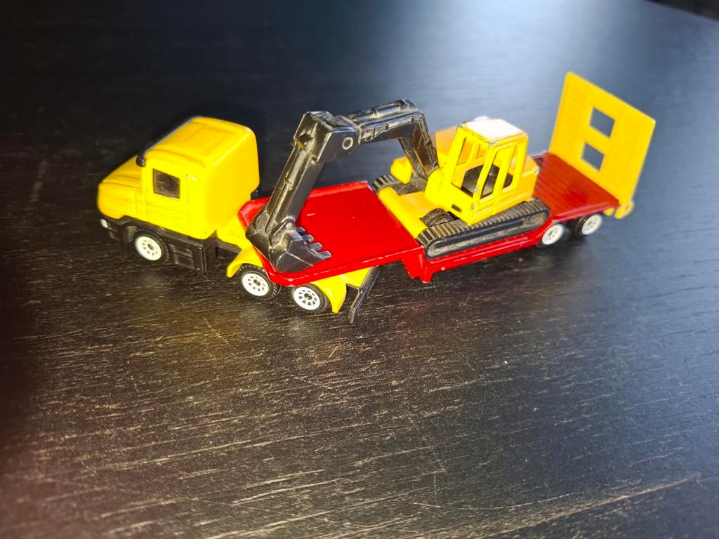 Siku Scania met dieplader en kraan, Ophalen of Verzenden, Gebruikt
