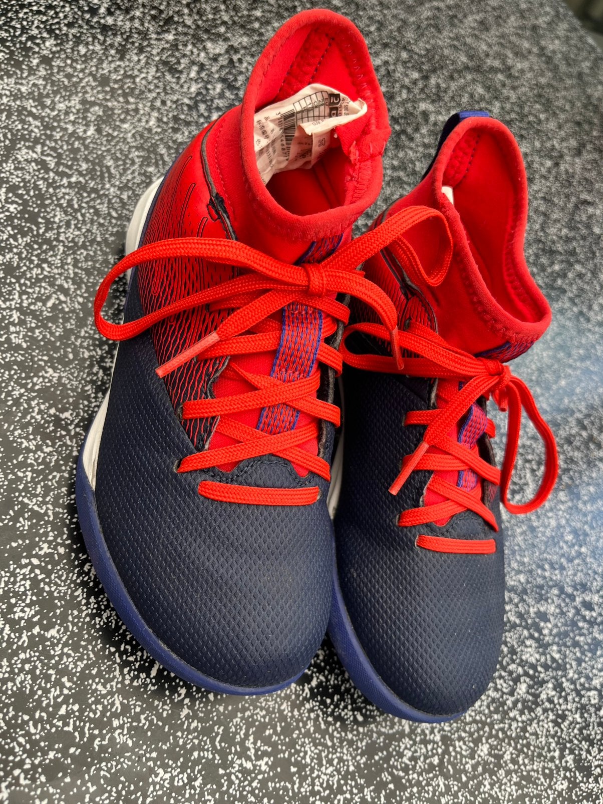 Kipsta kunstgras voetbal schoenen maat 25, Ophalen, Nieuw, Jongen of Meisje, Schoenen