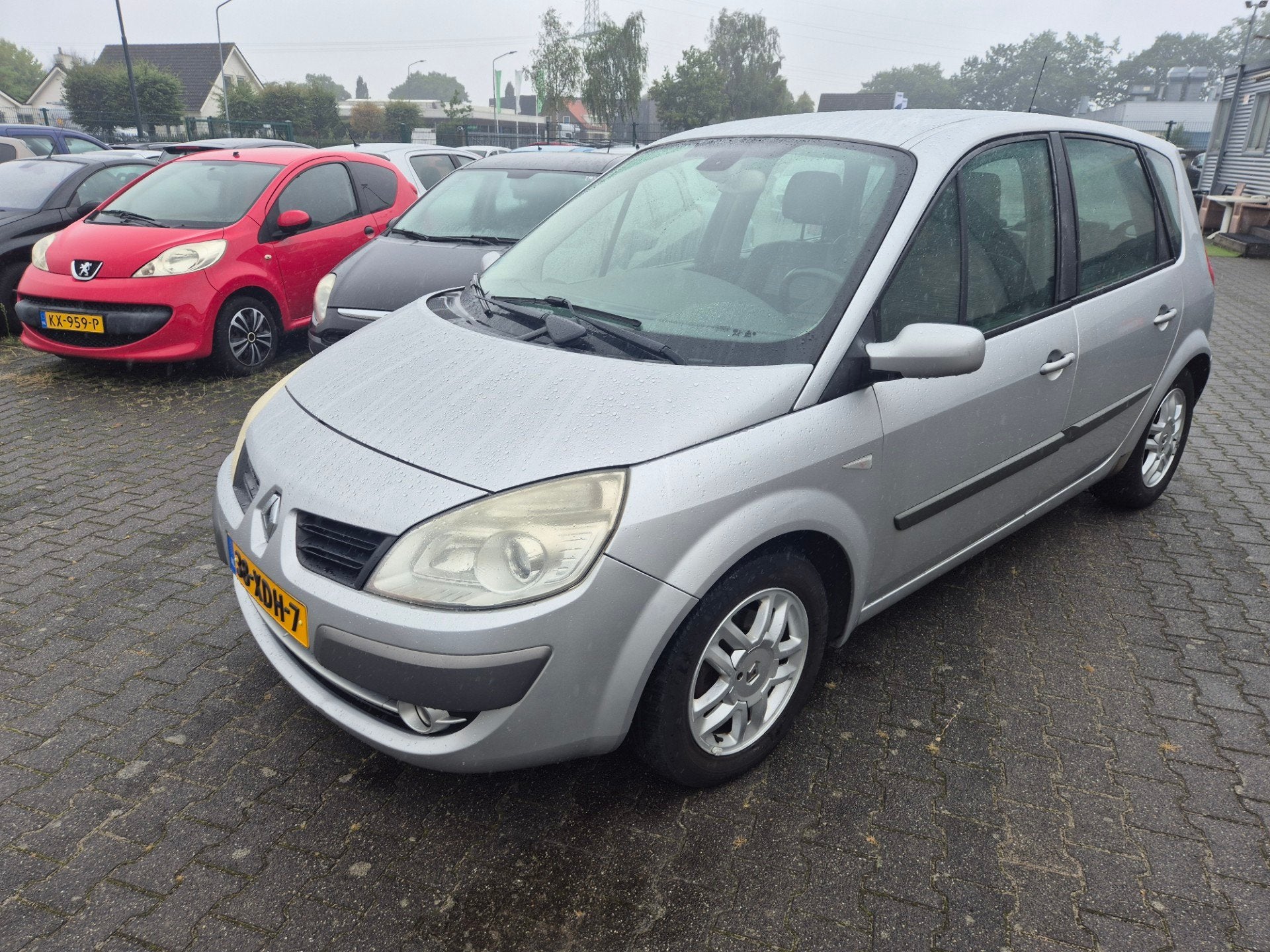 Renault Scénic Renault Scénic 1.6-16V Privilège Comfort, Stof, Gebruikt, 4 cilinders, Bedrijf