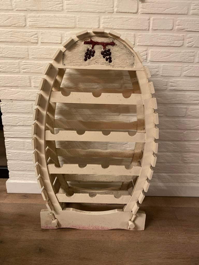 Houten wijnrek in de vorm van een wijnvat geheel, Huis en Inrichting, Woonaccessoires | Wijnrekken, Gebruikt, 5 tot 15 flessen