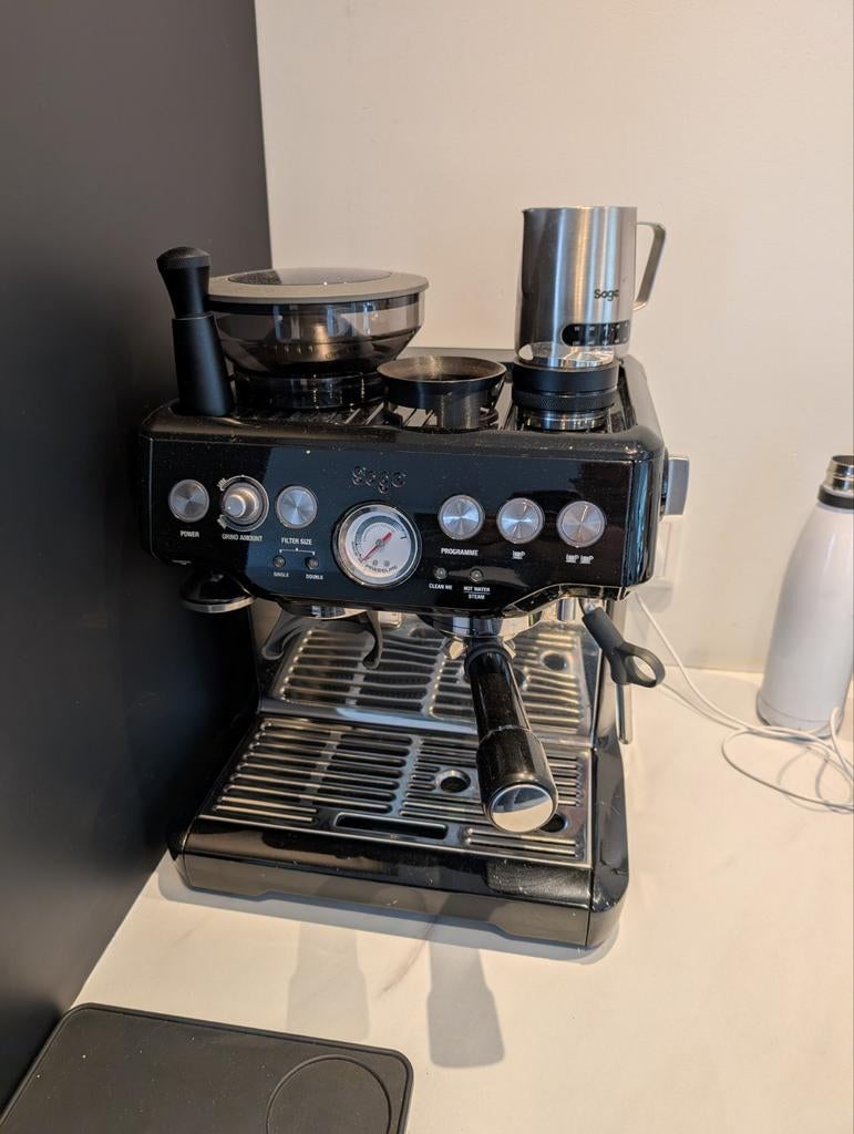 Sage Barista Express Espressomachine - Zwart met accessoires, Ophalen, Espresso apparaat, Koffiebonen, Zo goed als nieuw