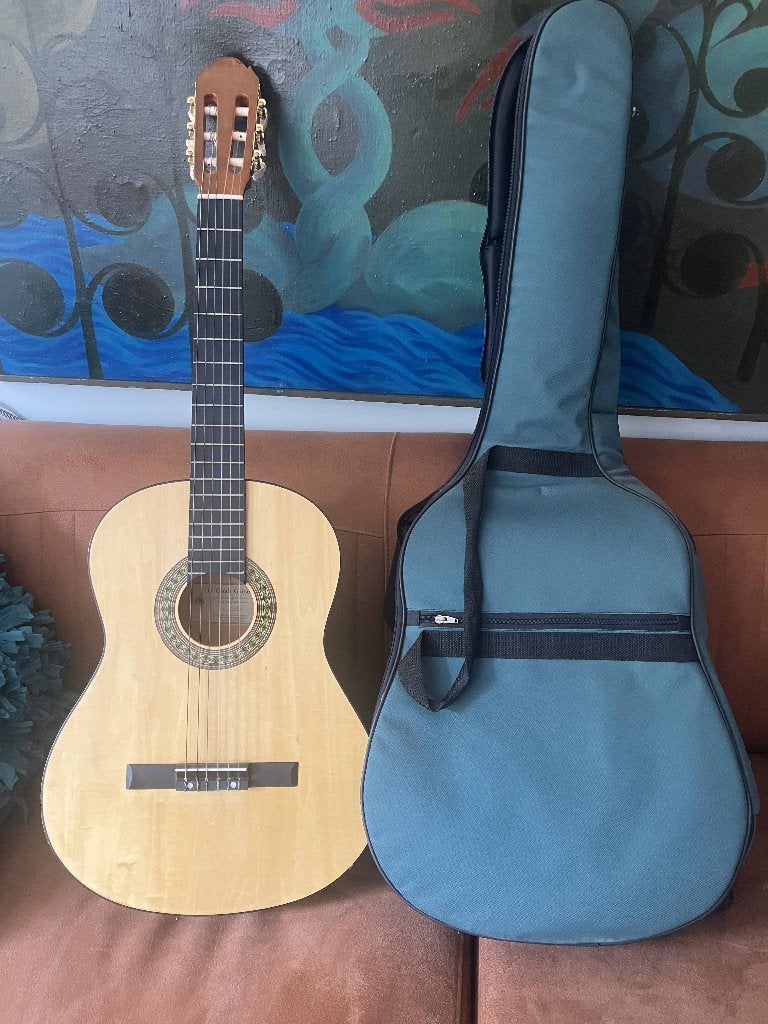 Guitaar D. Catala Guitarras, bijna nieuw, Muziek en Instrumenten, Snaarinstrumenten | Gitaren | Akoestisch, Ophalen of Verzenden