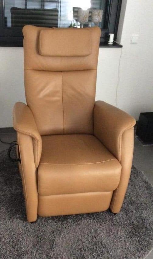 Zo goed als nieuwe relaxfauteuil met afstandsbediening, Huis en Inrichting, Fauteuils, Ophalen, Zo goed als nieuw, Leer, 75 tot 100 cm