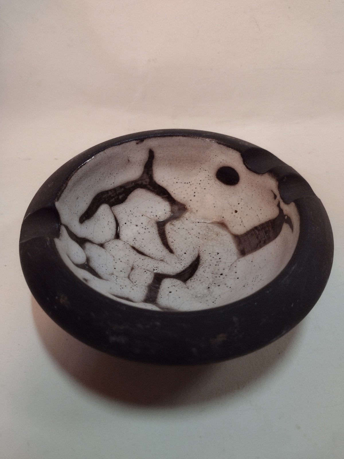 Mobach asbak zwart / wit doorsnee 13 cm, Ophalen, Huis en Inrichting