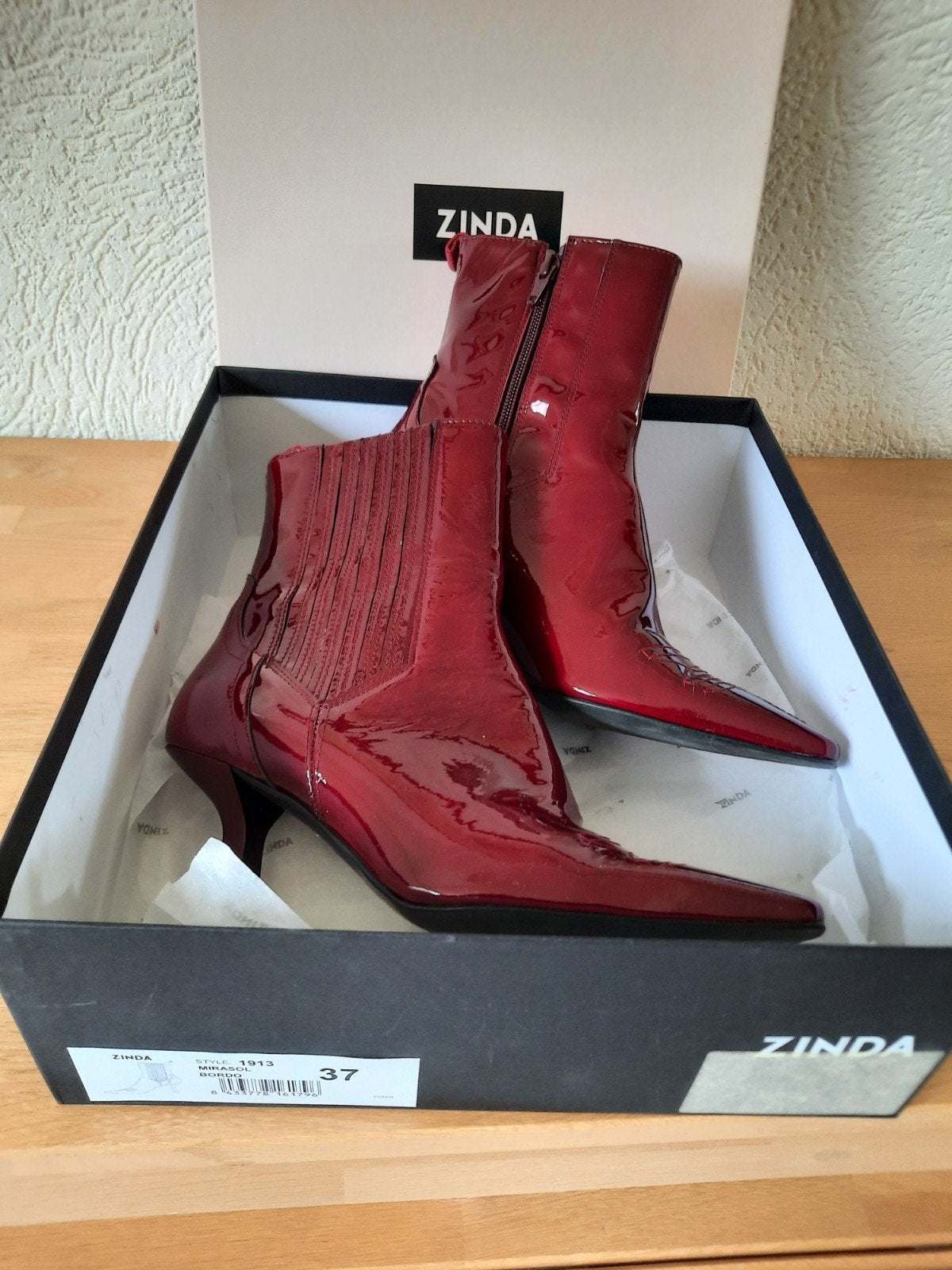 enkellaars, merk Zinda, rood, maat 37,, Kleding | Dames, Schoenen, Lage of Enkellaarzen, Ophalen of Verzenden, Zo goed als nieuw