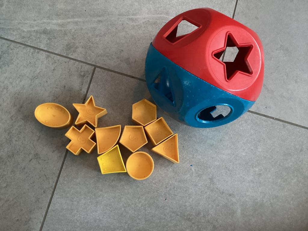 Tupperware Vormenbal Rollebol met 10 vormen, Kinderen en Baby's, Ophalen of Verzenden, Gebruikt, Overige typen