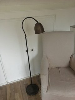 Gezellige staande lees lamp van Brons, Huis en Inrichting, Lampen | Vloerlampen, Ophalen of Verzenden, Zo goed als nieuw, 150 tot 200 cm