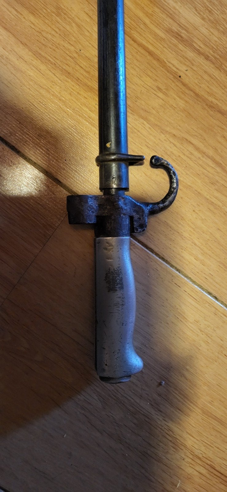 Foto 2 van Oude Nederlandse bajonet M1873 / historisch exemplaar met sc