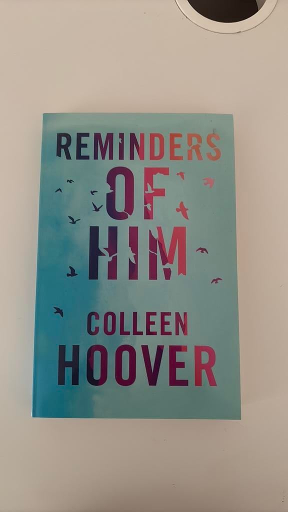 Reminders of him, Ophalen of Verzenden, Zo goed als nieuw