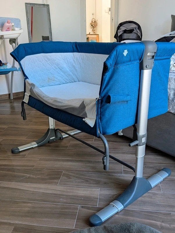 Milly Mally Co-sleeper Wiegje voor aan Bed - Blauw, Kinderen en Baby's, Babywiegjes en Ledikanten, Ophalen