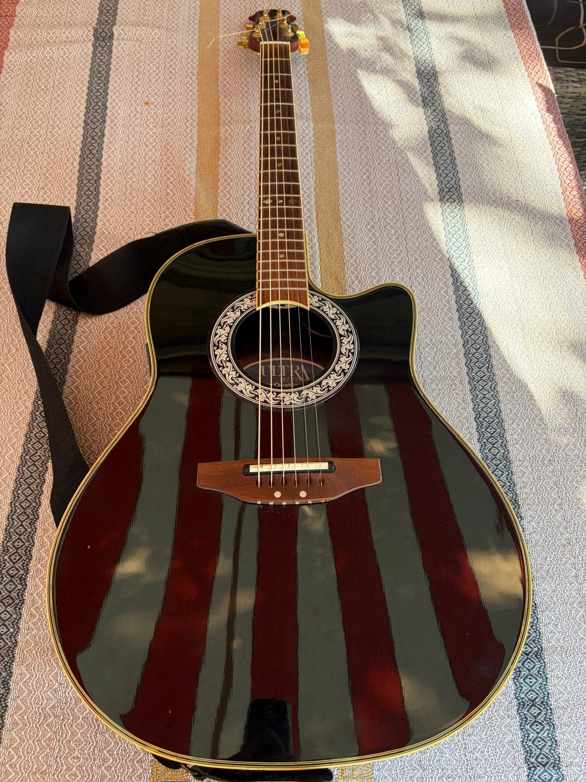 Ovation electro-akoestische gitaar, Ophalen, Zo goed als nieuw, Western- of Steelstringgitaar