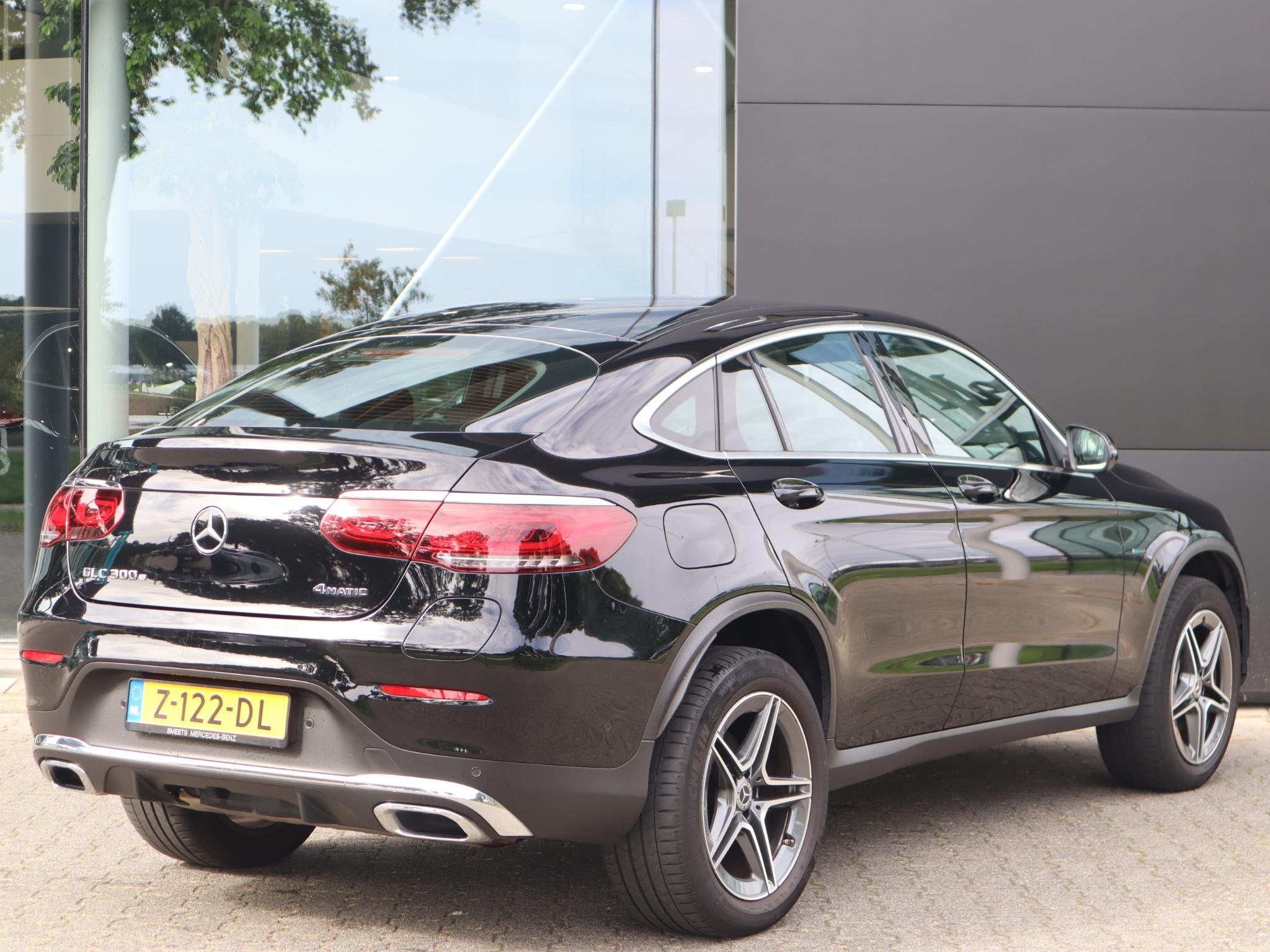 Mercedes-Benz GLC-klasse Coupé 300e 4MATIC Business Solutio, Auto's, 14 kWh, Gebruikt, 4 cilinders, 320 pk