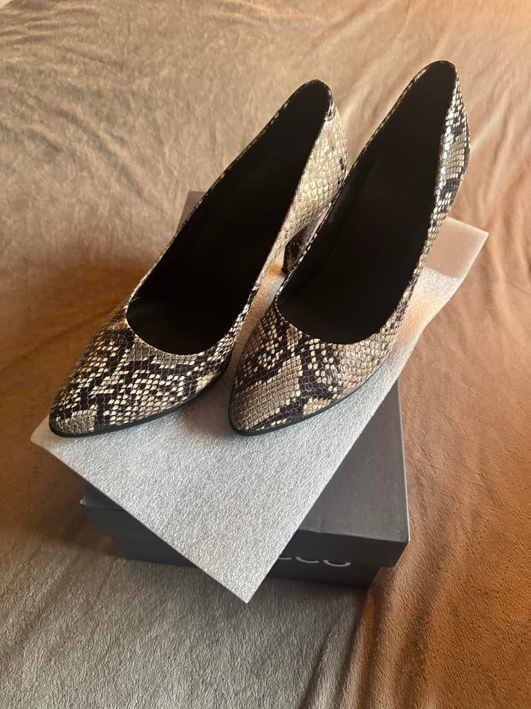ECCO Shape Pointy 75 | Mt 39 | Leer, Pumps, Bruin, Ophalen of Verzenden, Zo goed als nieuw