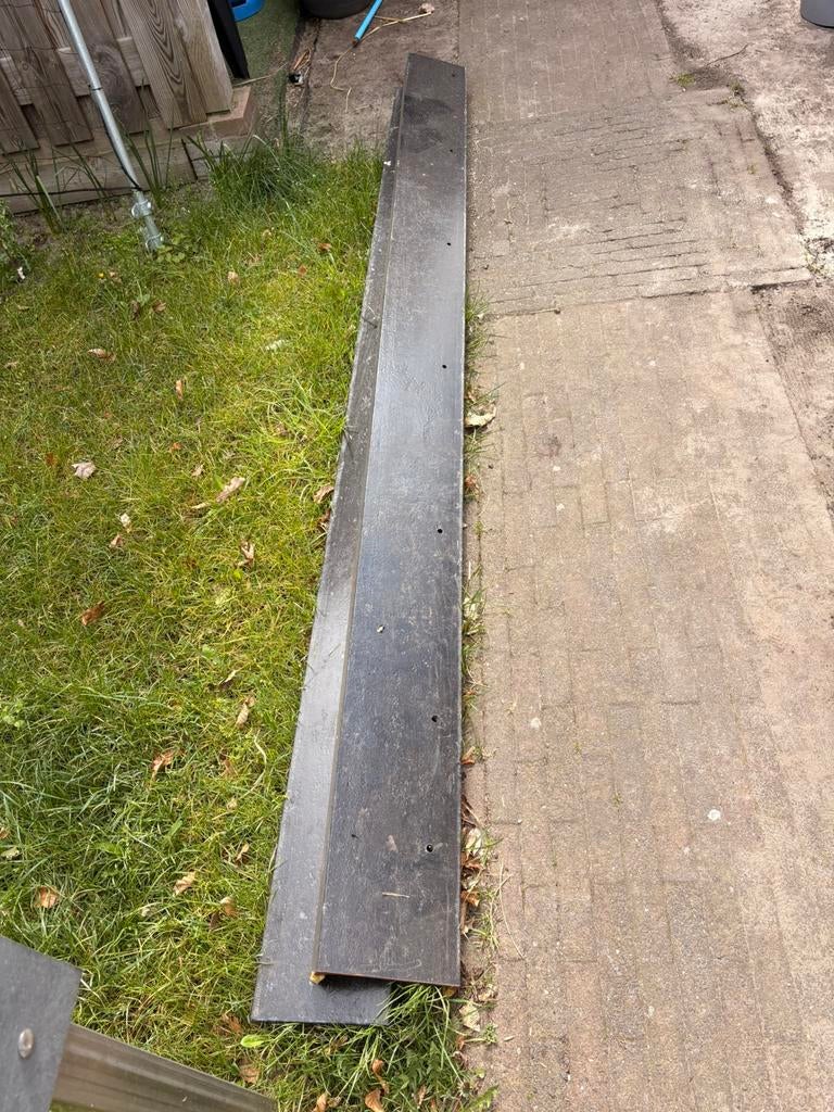 2x zware stalen U-balken UNP 200 - 2800 mm - walshuid, Doe-het-zelf en Verbouw, Metalen, Ophalen, Zo goed als nieuw