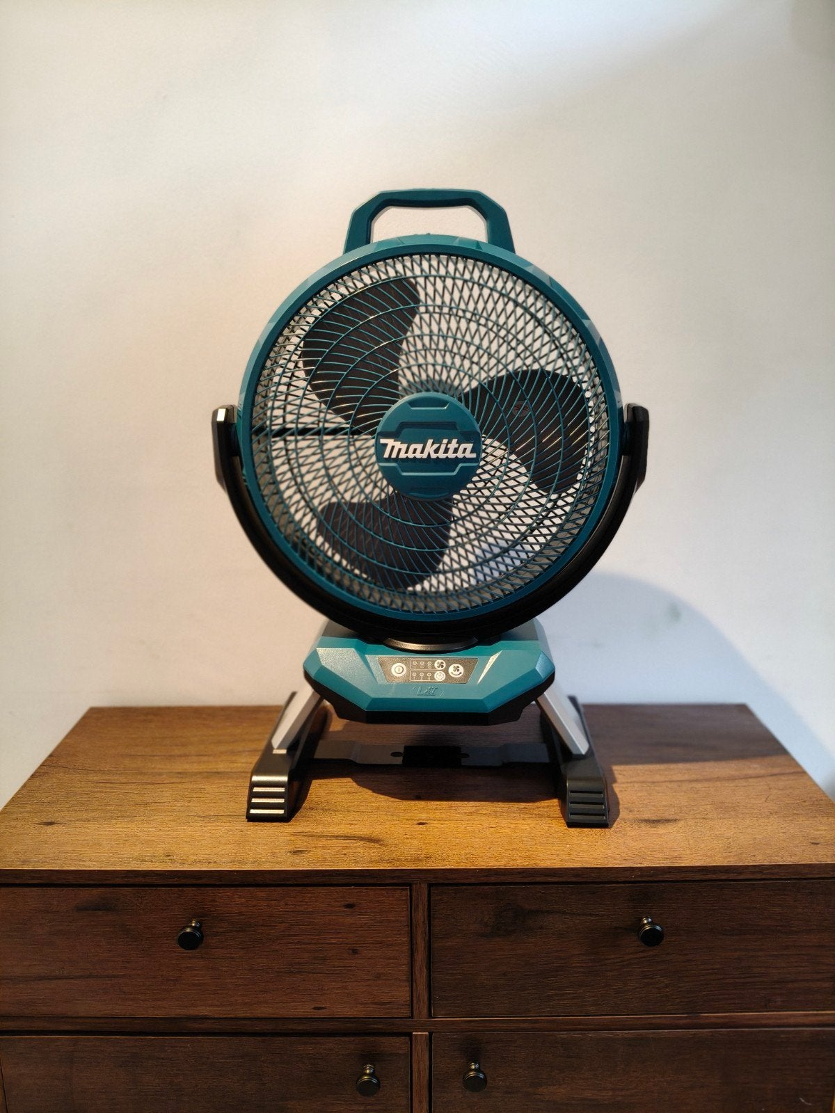 Makita DCF301Z Accu Ventilator 14.4V/18V (Body), Ophalen of Verzenden, Nieuw, Tafelventilator