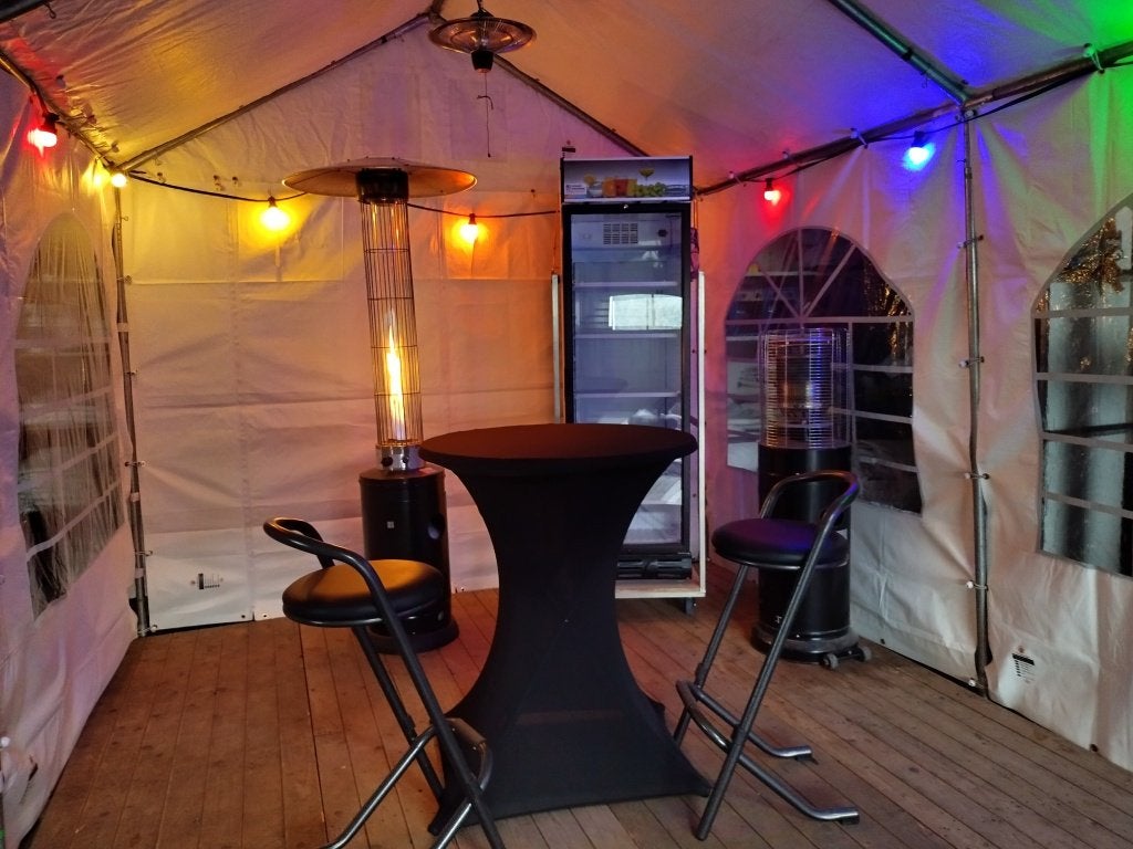 Partytent te huur 4x6 meter, Hobby en Vrije tijd, Feestartikelen | Verhuur, Gebruikt, Overige, Ophalen of Verzenden