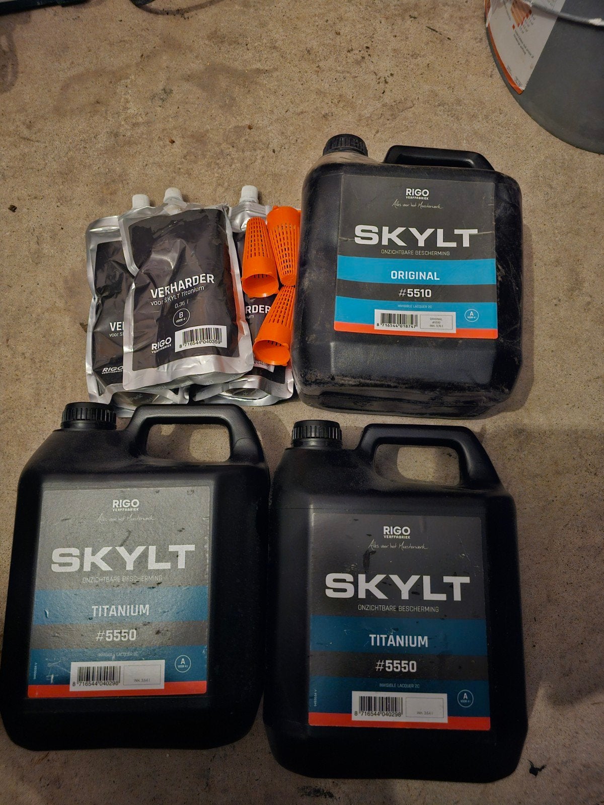 Rigo Skylt Titanium #5550 en Original #5510 Lak, Ophalen of Verzenden