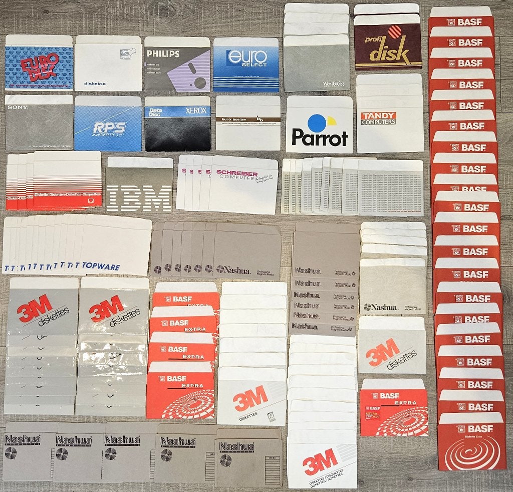 134x 5.25 Inch Merk Diskette Sleeve Hoes Verzameling, Computers en Software, Vintage Computers, Ophalen of Verzenden, Commodore