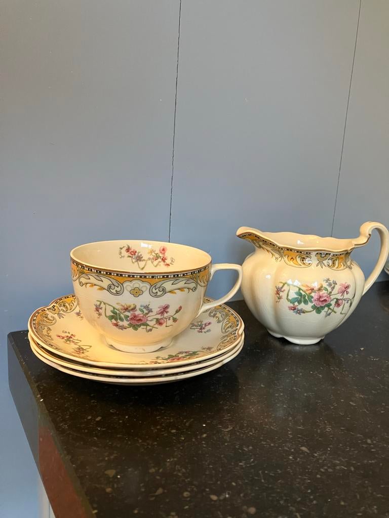 Antiek Victorian Johnson Bros. England, Ophalen of Verzenden