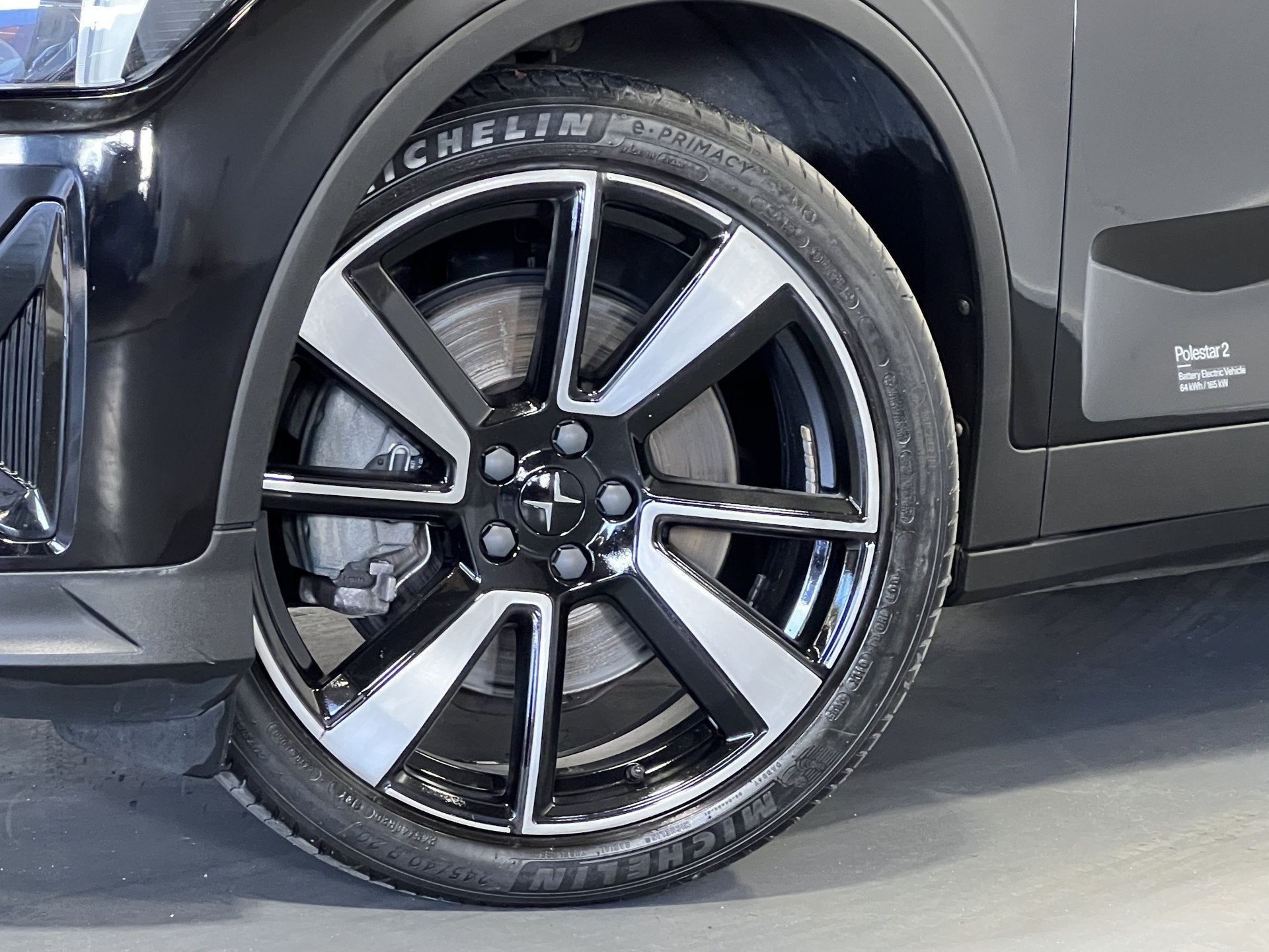 Polestar 2 Standard Range Single Motor 63kWh | LM Velgen 19", Auto's, Polestar 2, Gebruikt, Zwart, 24 min