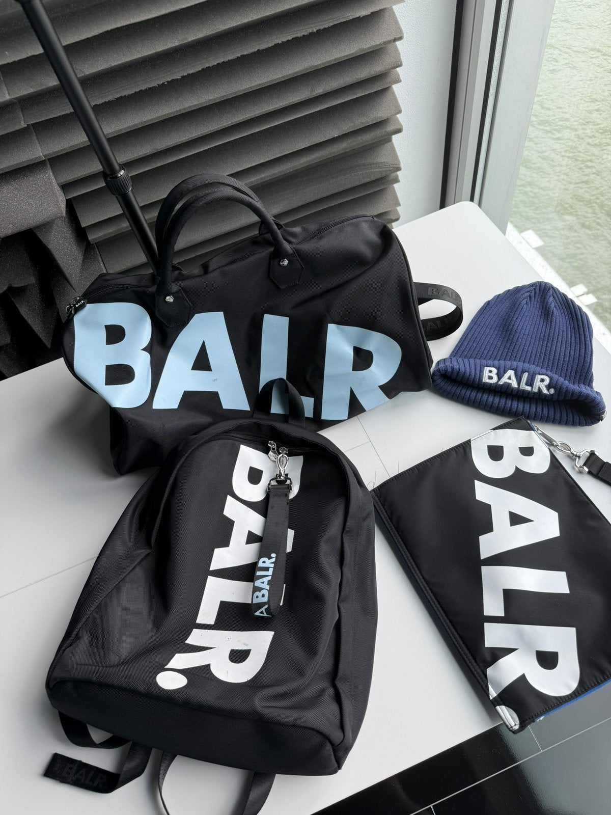 Complete BALR. set: 3 tassen & muts - Ideaal voor elke geleg, 30 cm of meer, Verzenden, Zwart, Nieuw