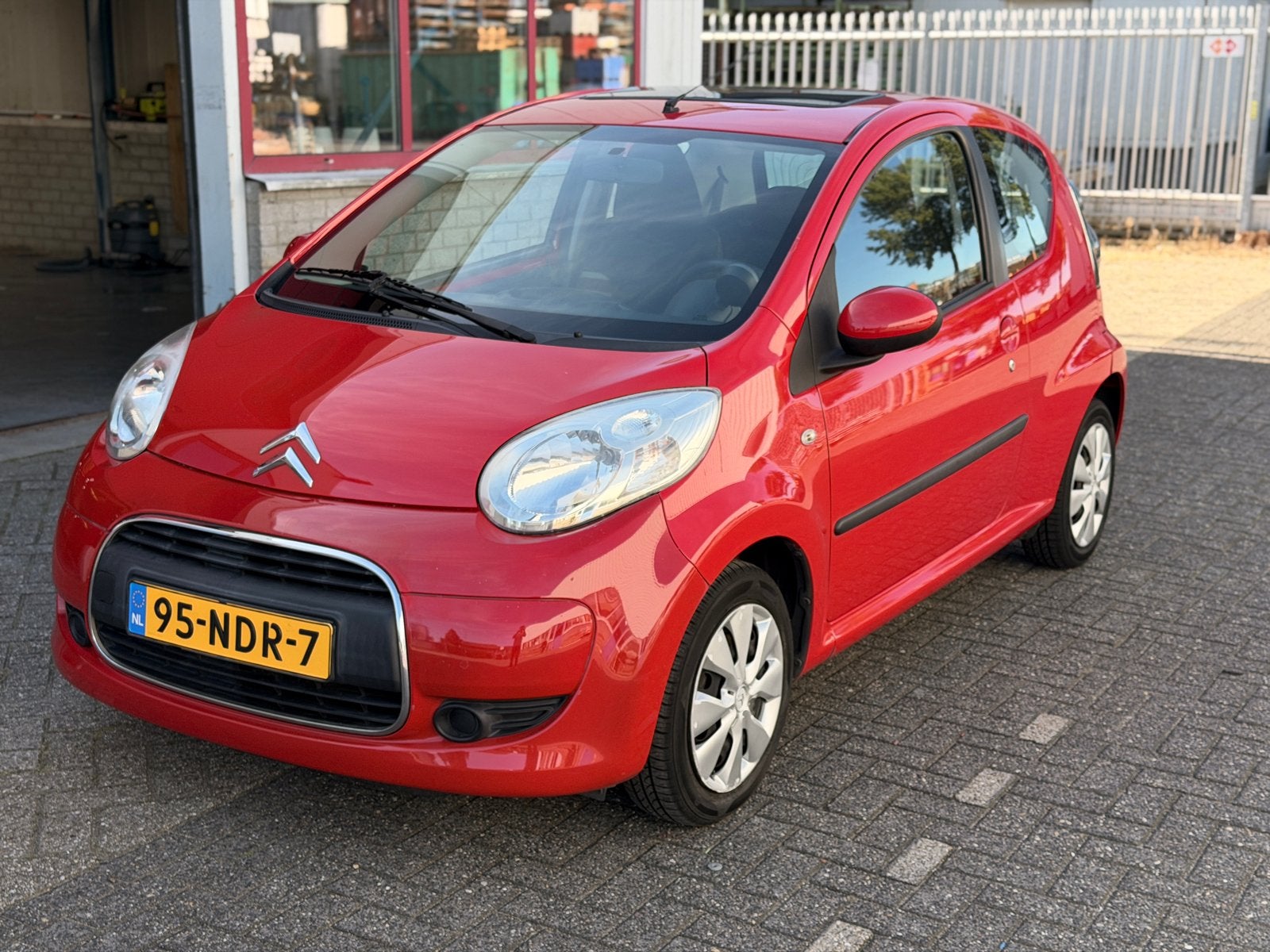 1E EIG - Citroën C1 1.0 - NIEUWE APK - NAP - ZUINIG!!, Voorwielaandrijving, 4 stoelen, C1, 68 pk