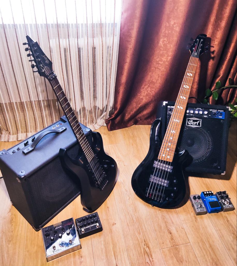 Complete Basgitaar Set: Harley Benton B-650, Cort GE30B + Pe, Muziek en Instrumenten, Snaarinstrumenten | Gitaren | Bas, Ophalen of Verzenden