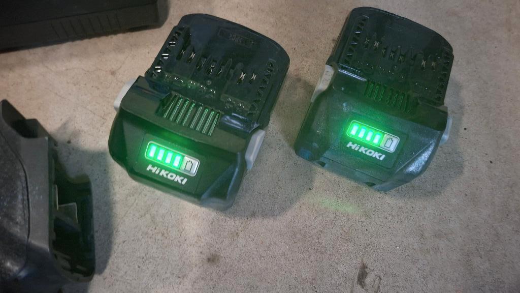 2x Hikoki CL18SDSL Draadeindknippers, ., Ophalen of Verzenden, Zo goed als nieuw, .
