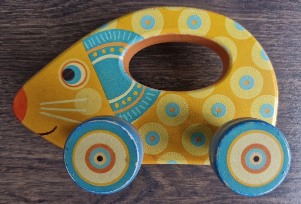 Djeco rijdend figur, Ophalen of Verzenden, Overige typen, Met wieltjes